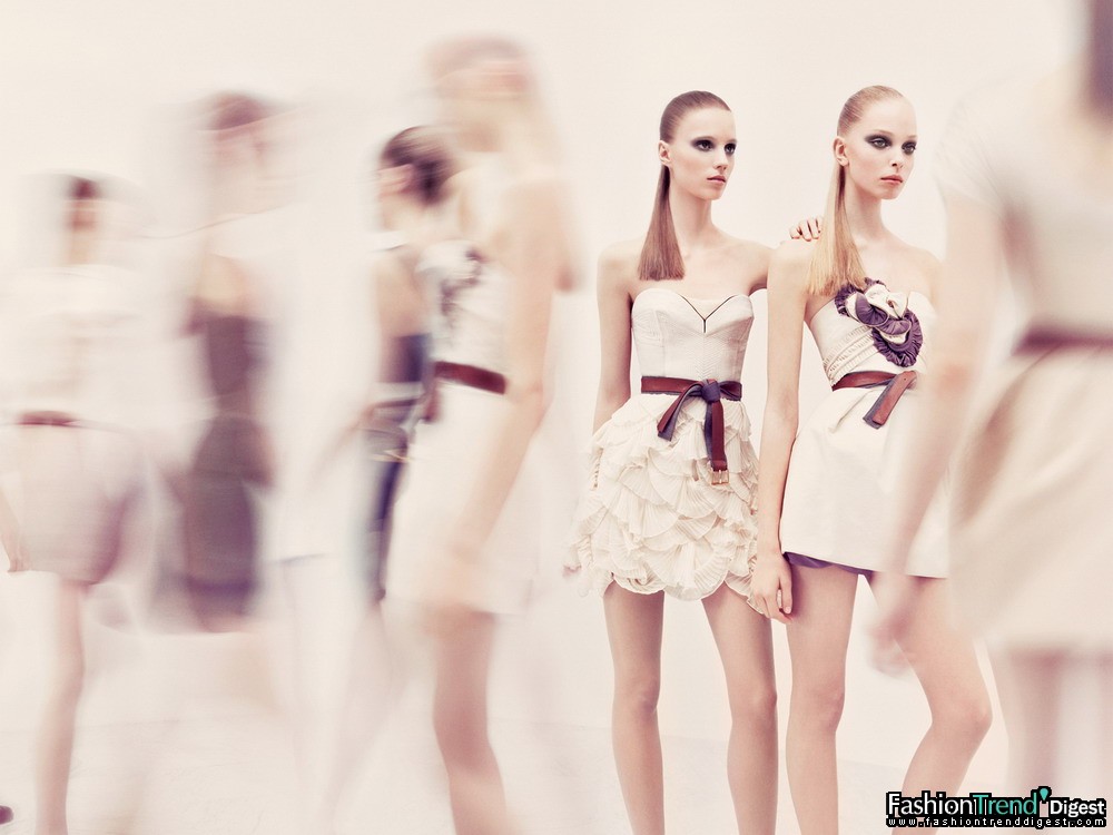 BCBG MAX AZRIA 2008ﶬVDƬ